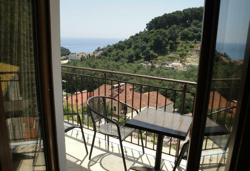 Номер Deluxe, Petrino Apartments