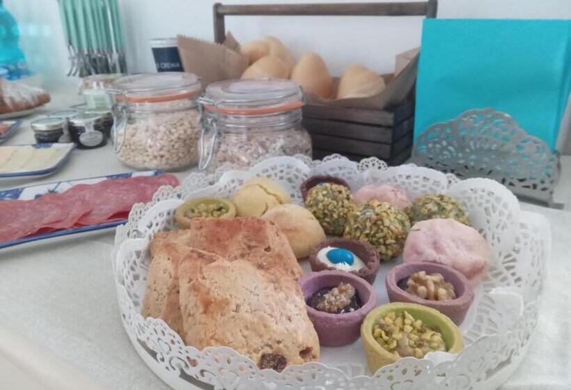 اتاق خانوادگی, B&b Luchia