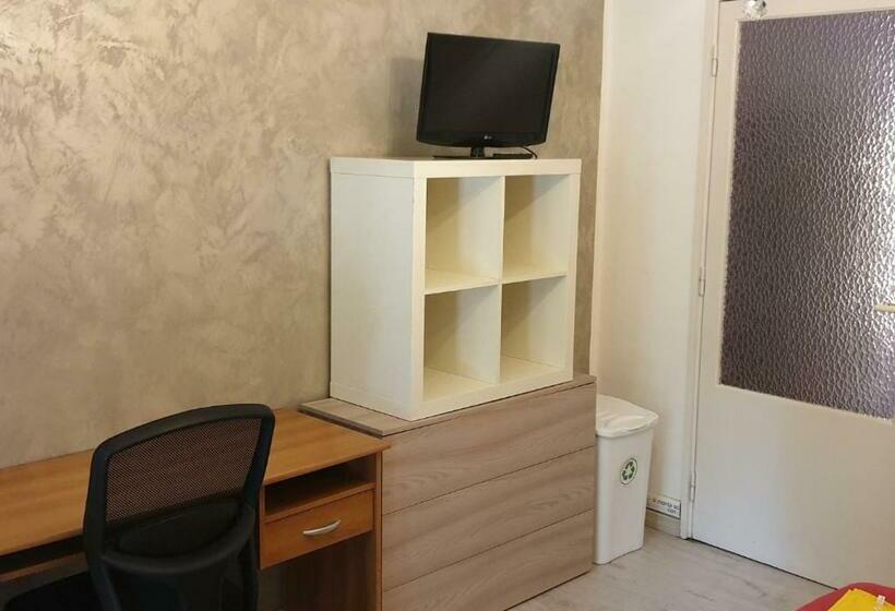 اتاق استاندارد با بالکن, Peppe Home Fontana Del Trianon