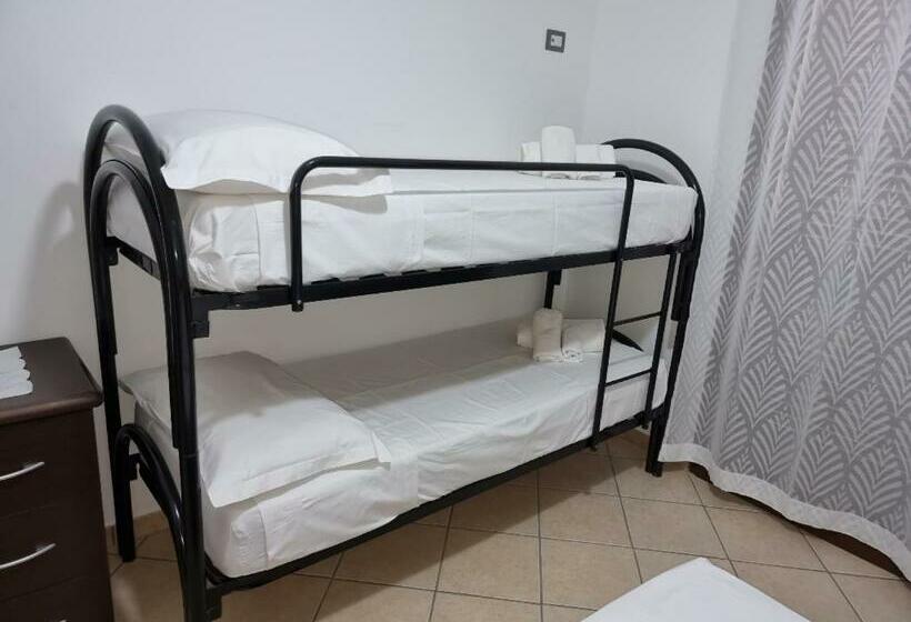 غرفة قياسية رباعية, Villa Giusy X2x4x4x5