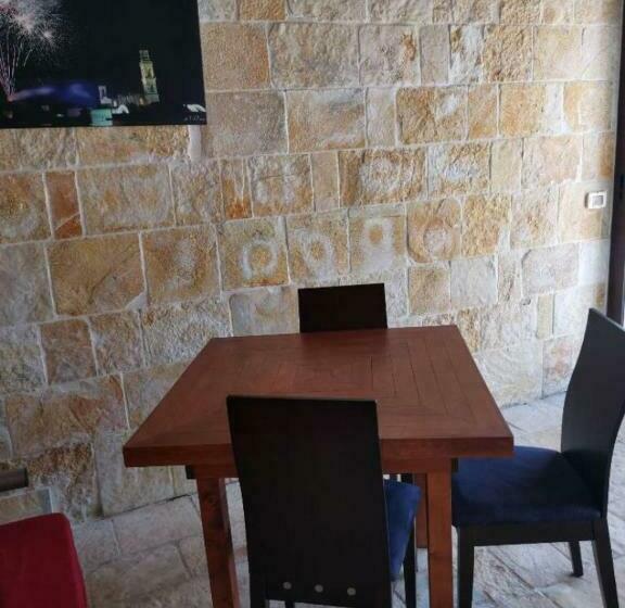 إستديو عائلى, Villa Giusy X2x4x4x5