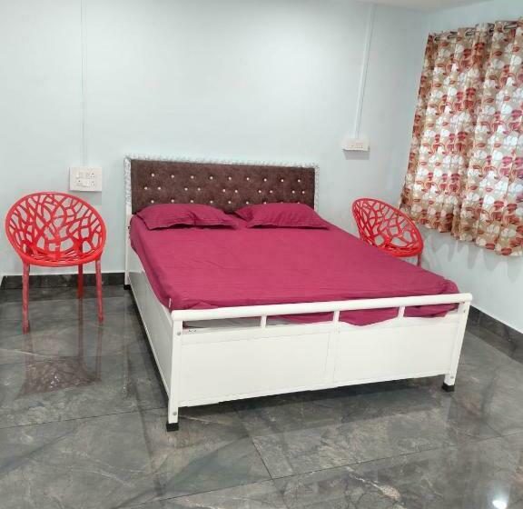 Семейный Номер Вид на Горы, Sahyadri Hotel And Room Stay