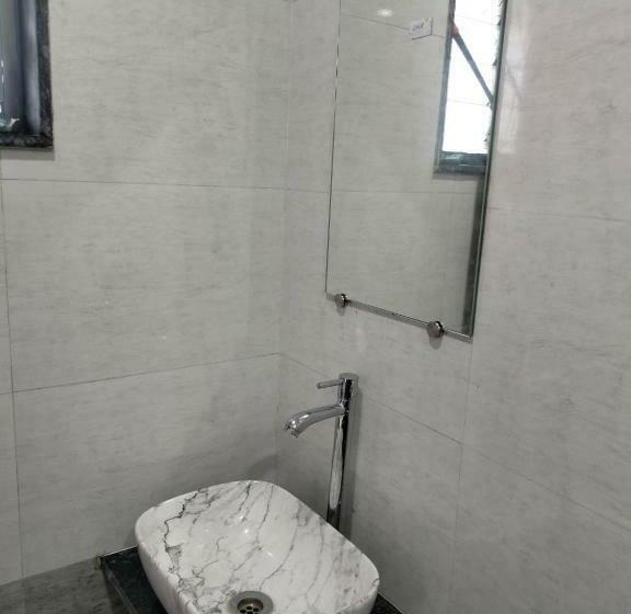 Семейный Номер Вид на Горы, Sahyadri Hotel And Room Stay