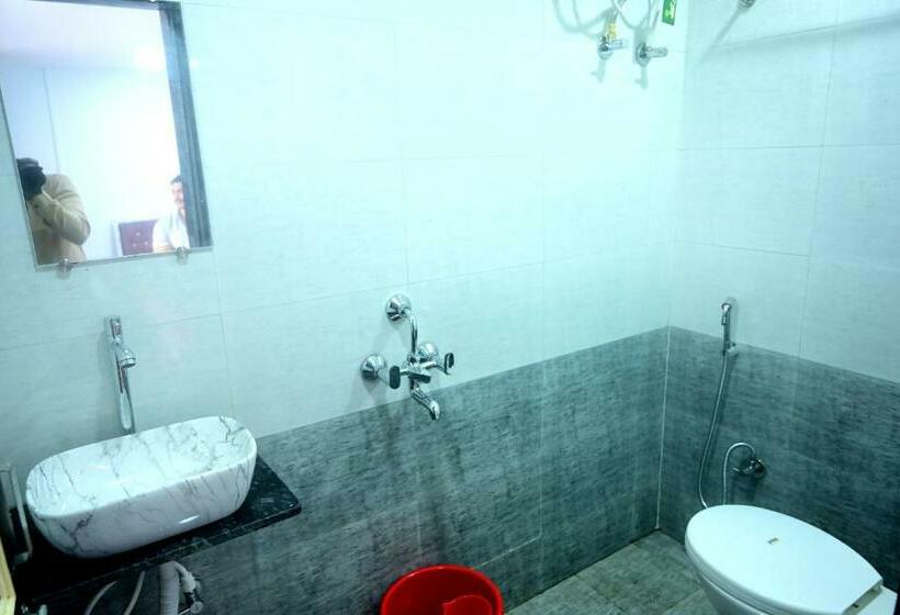 Семейный Номер, Sahyadri Hotel And Room Stay