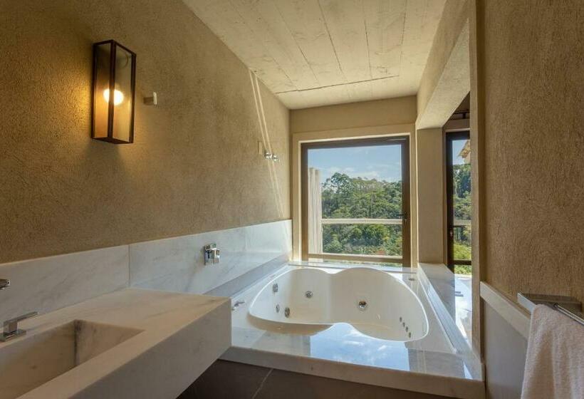 Bungalow Deluxe, Quinta Dos Manacás Pousada   Pedra Azul   Rota Dos Lagos