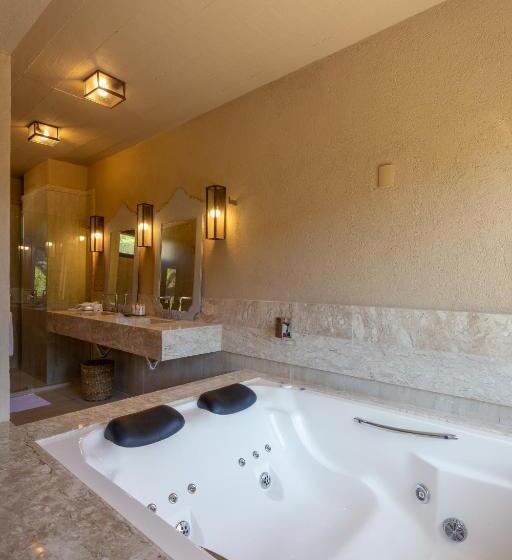 Bungalow Standard, Quinta Dos Manacás Pousada   Pedra Azul   Rota Dos Lagos