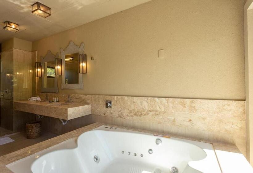 Bungalow Standard, Quinta Dos Manacás Pousada   Pedra Azul   Rota Dos Lagos