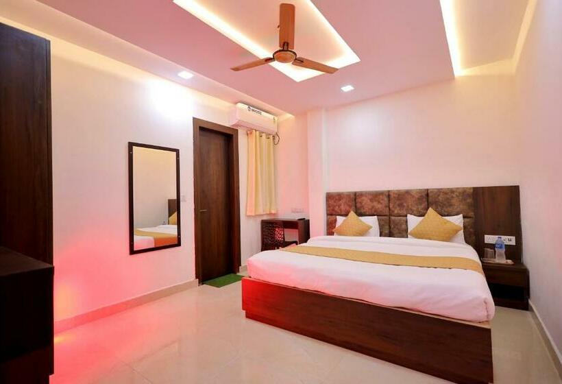 デラックスルーム, Fabhotel Vishal Palace