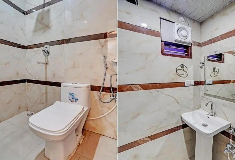 Classic Kolmen Hengen Huone, Fabhotel Vishal Palace