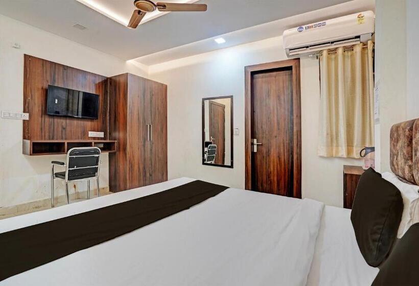 Трехместный Номер Классика, Fabhotel Vishal Palace