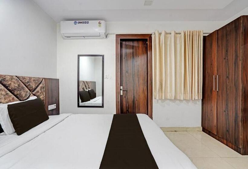 Трехместный Номер Классика, Fabhotel Vishal Palace