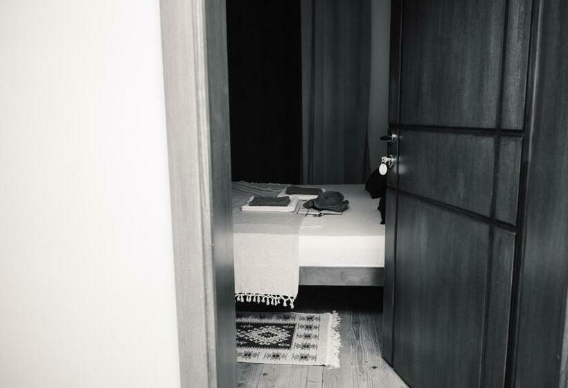 اتاق استاندارد, Guest House Mirah