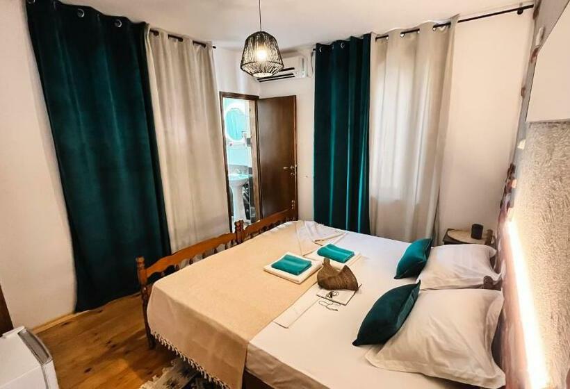 اتاق استاندارد, Guest House Mirah