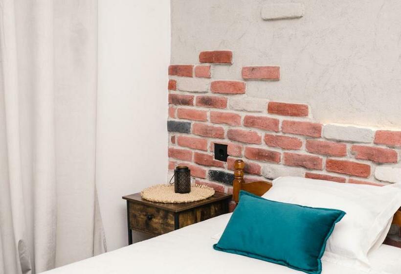 اتاق استاندارد, Guest House Mirah