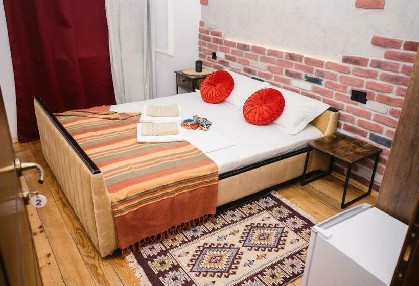 آپارتمان 2 خوابه, Guest House Mirah