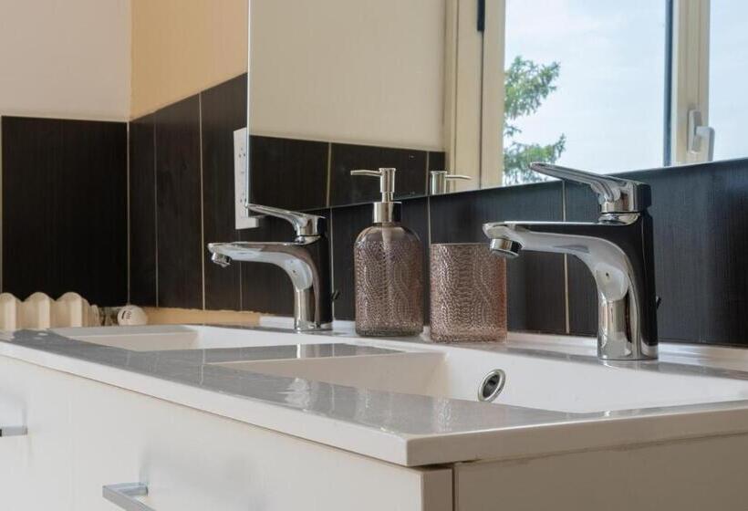 豪华房间, Lunidor