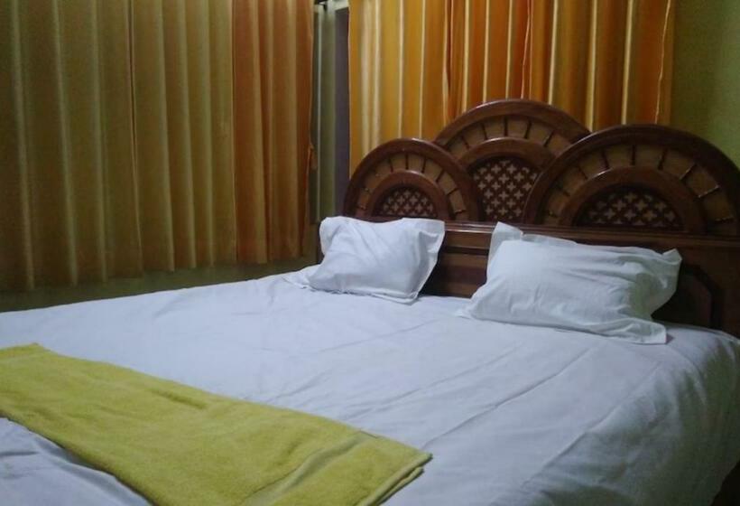 デラックスルーム, Grg K.s.n. Paying Guest House