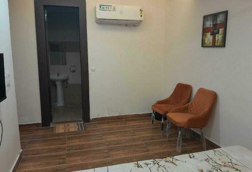 חדר קלאסי לשלושה, Oyo Hotel Highway Inn