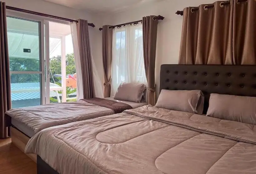 Talo 2 Makuuhuonetta, Cassandra Khaokho Resort