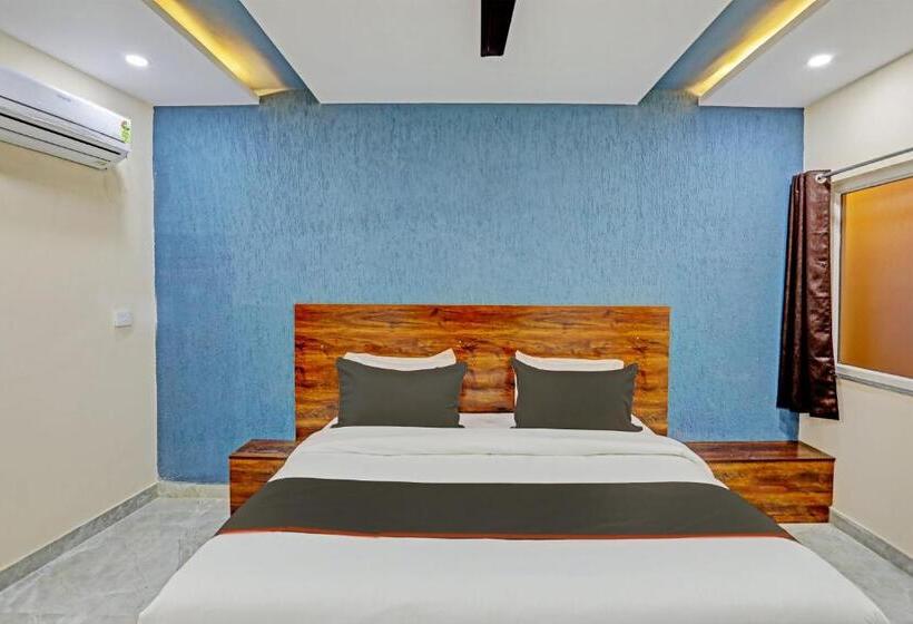 Quarto Triplo Clássico, Fabhotel Dream Inn