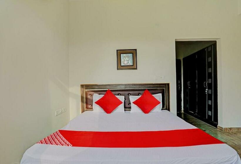 Трехместный Номер Классика, Oyo Flagship Green Vatika Resort