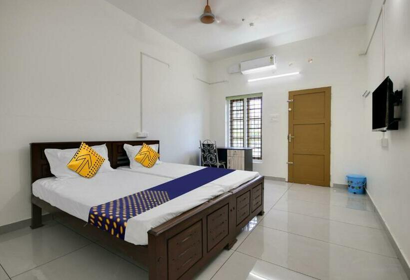 غرفة كلاسيكية ثلاثية, Al Ameen Punnapra