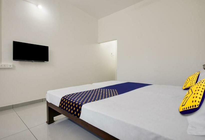 غرفة كلاسيكية ثلاثية, Al Ameen Punnapra