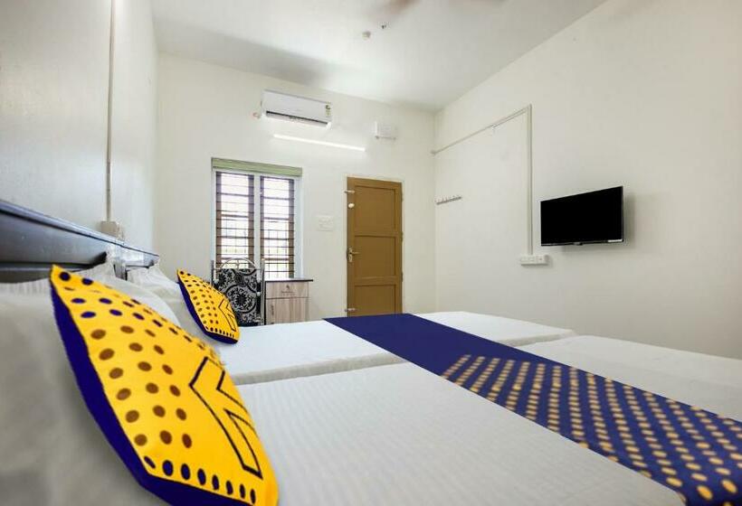 غرفة كلاسيكية ثلاثية, Al Ameen Punnapra