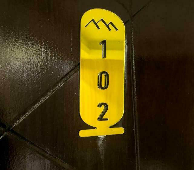 اتاق ساده سه نفره, Jumeirah Jacuzzi Pyramids View Inn