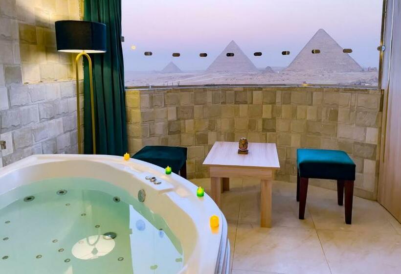 اتاق سوپریور با تخت بزرگ, Jumeirah Jacuzzi Pyramids View Inn