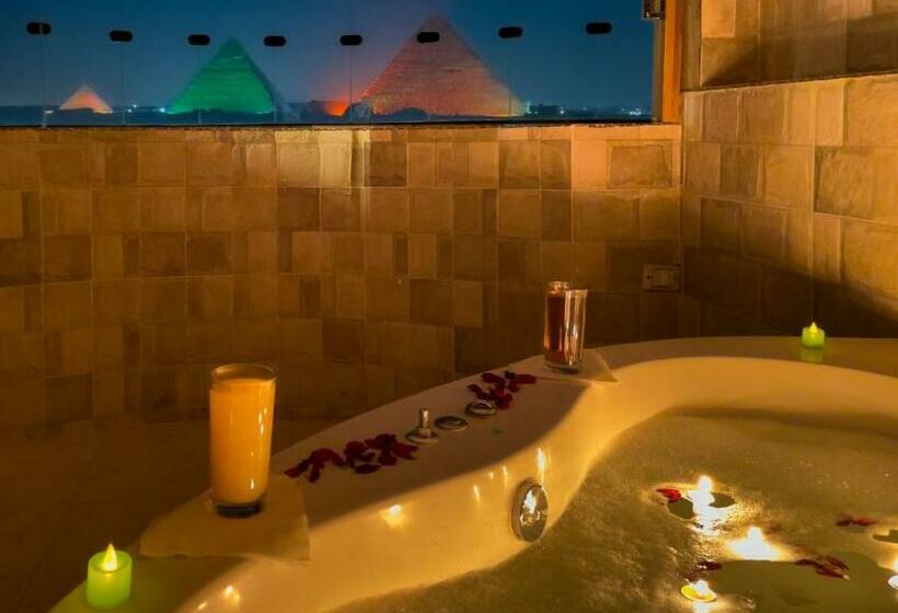 اتاق سوپریور با تخت بزرگ, Jumeirah Jacuzzi Pyramids View Inn