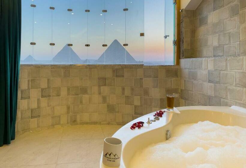 اتاق سوپریور با تخت بزرگ, Jumeirah Jacuzzi Pyramids View Inn