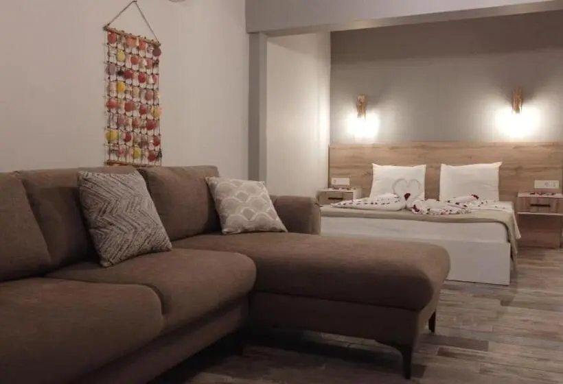 Deluxe-huone Merinäkymä Parveke, Trakheia Otel