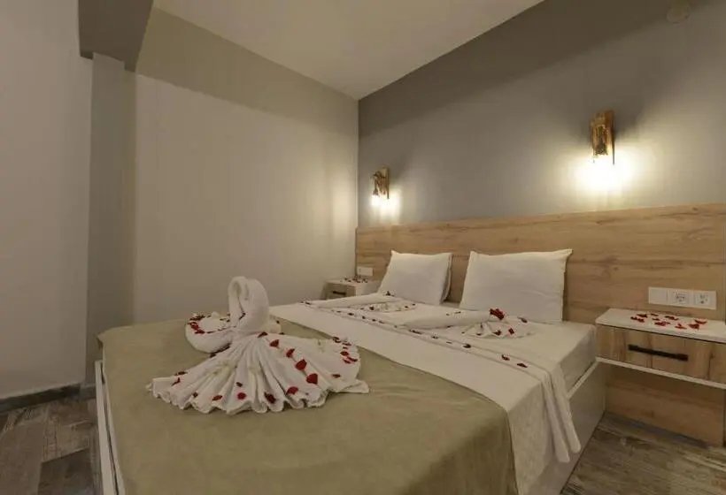 Deluxe-huone Merinäkymä Parveke, Trakheia Otel