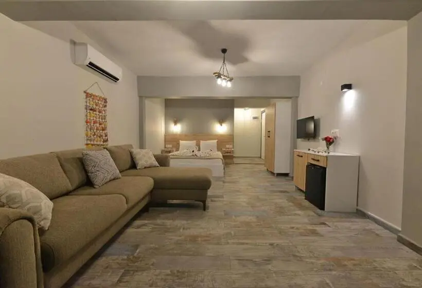 Deluxe-huone Merinäkymä Parveke, Trakheia Otel