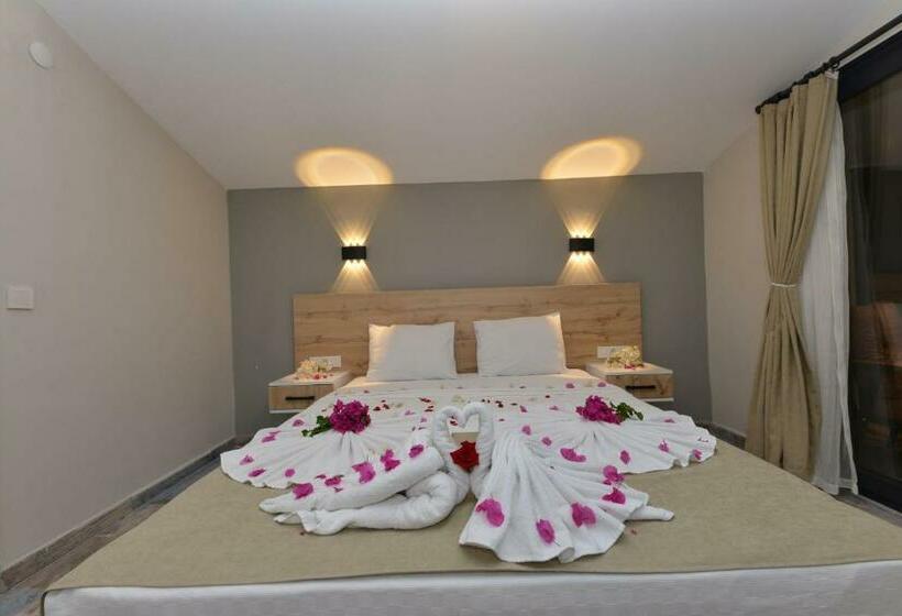 غرفة قياسية, Trakheia Otel