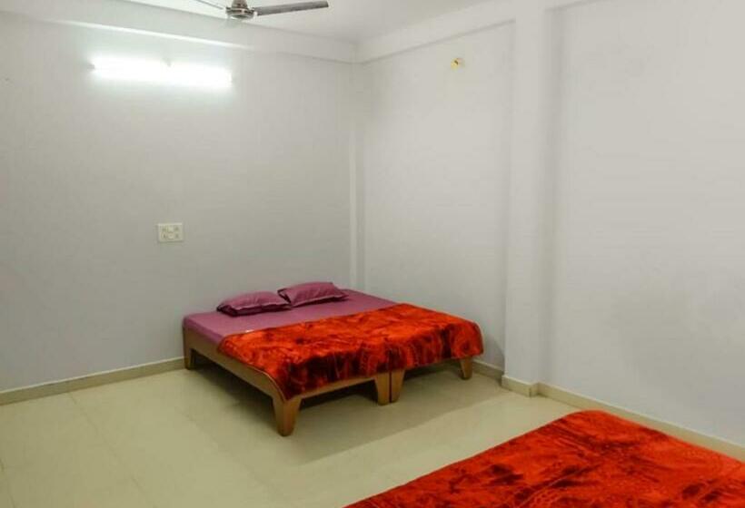 Семейный Номер, Shree Maruti Guest House