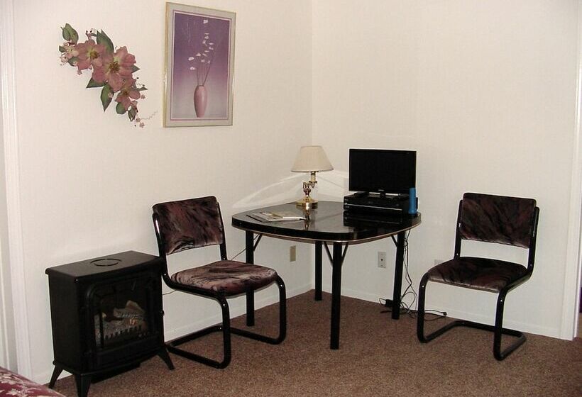 四人标准间, Apple Blossom Inn