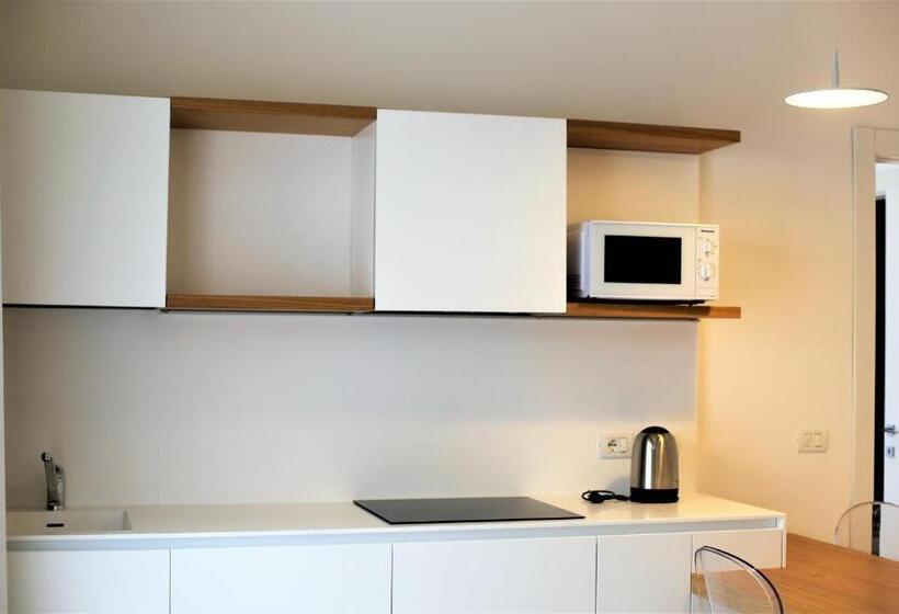 高级套房带海景, Castello Tafuri