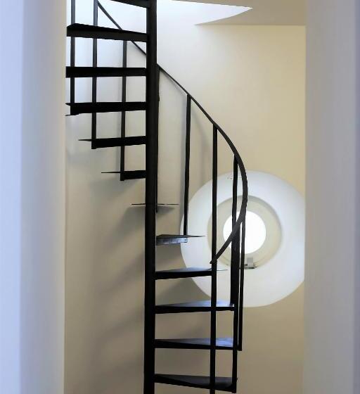 套房, Castello Tafuri