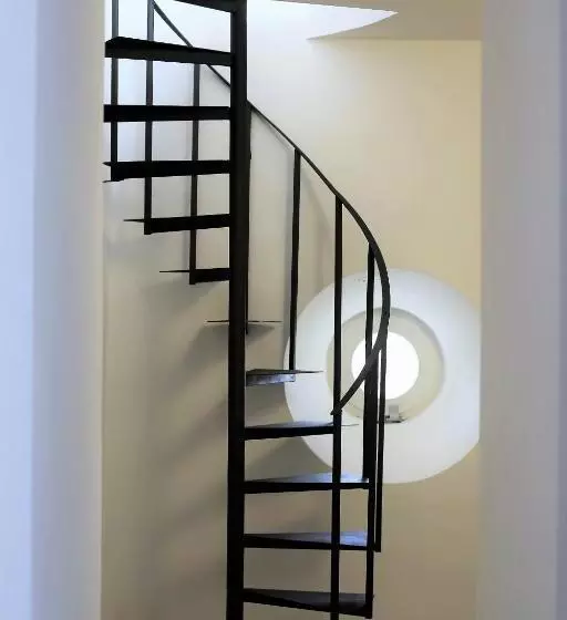 スイート, Castello Tafuri