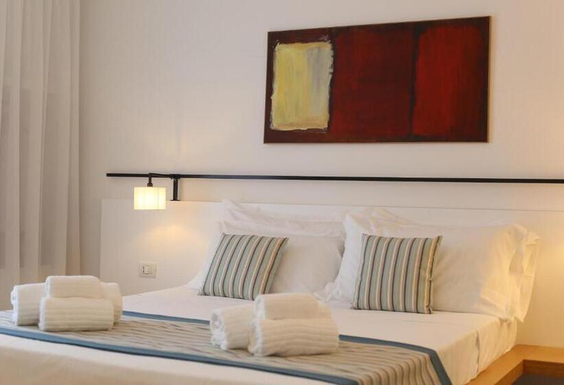 套房, Castello Tafuri