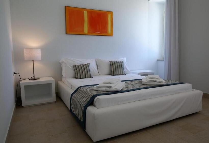 套房, Castello Tafuri