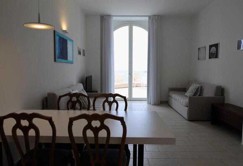 皇家套房, Castello Tafuri