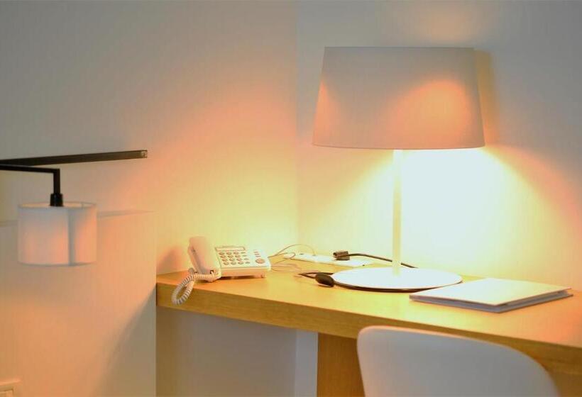 高级套房带海景, Castello Tafuri