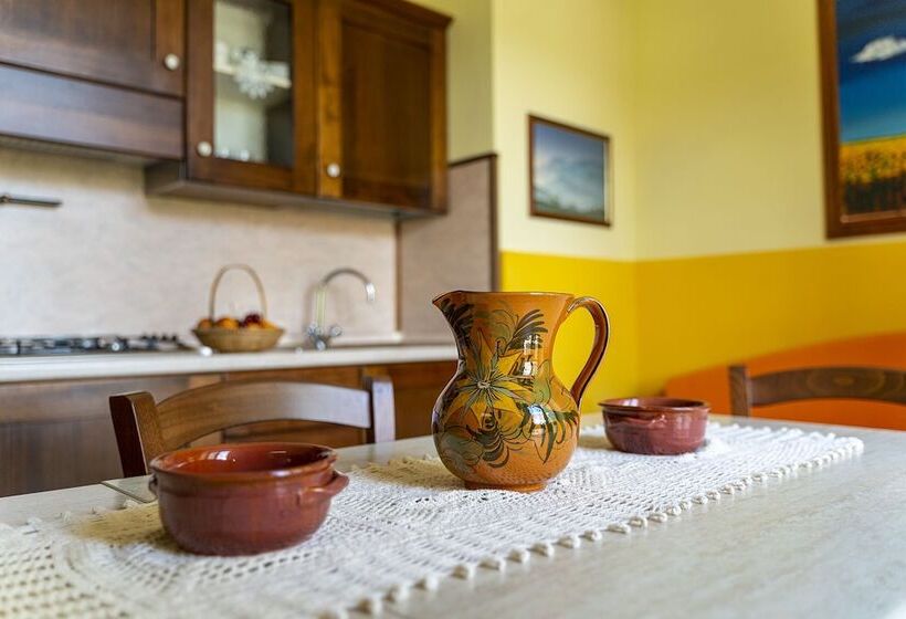 דירת חדר, L Olmo Di Casigliano