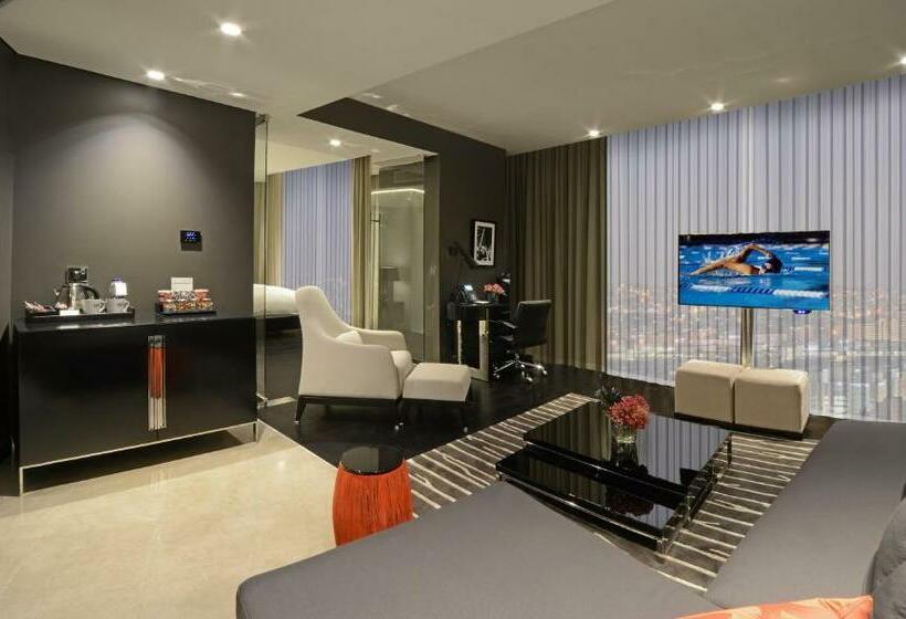 مجموعه ویستا شهر, Amman Rotana