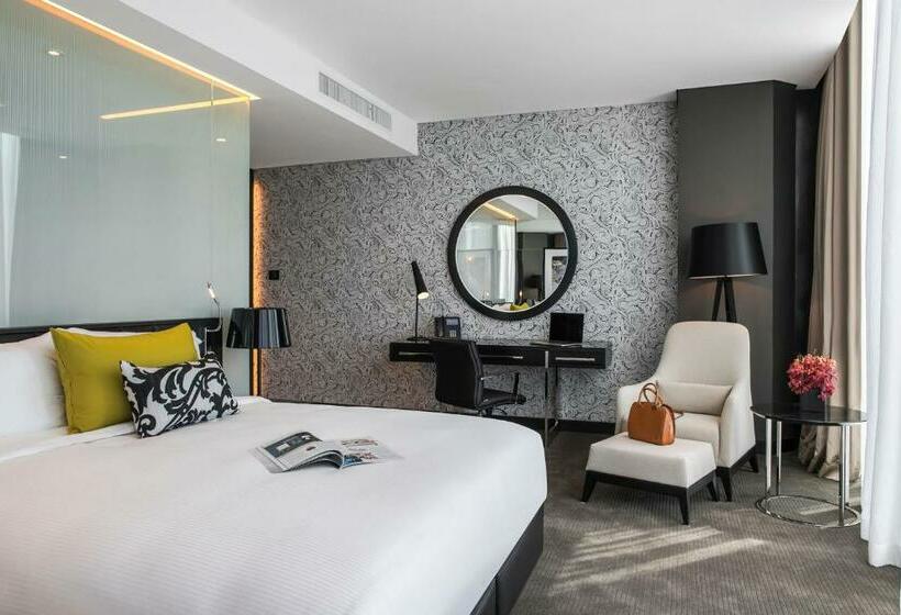 اتاق استاندارد با تخت بزرگ, Amman Rotana