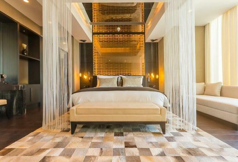 سوئیت رویال, Amman Rotana