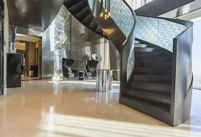 سوئیت رویال, Amman Rotana